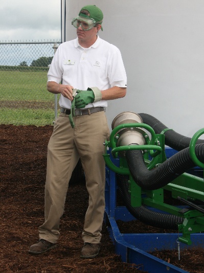 John Deere’s Load Command: A Quick Fill