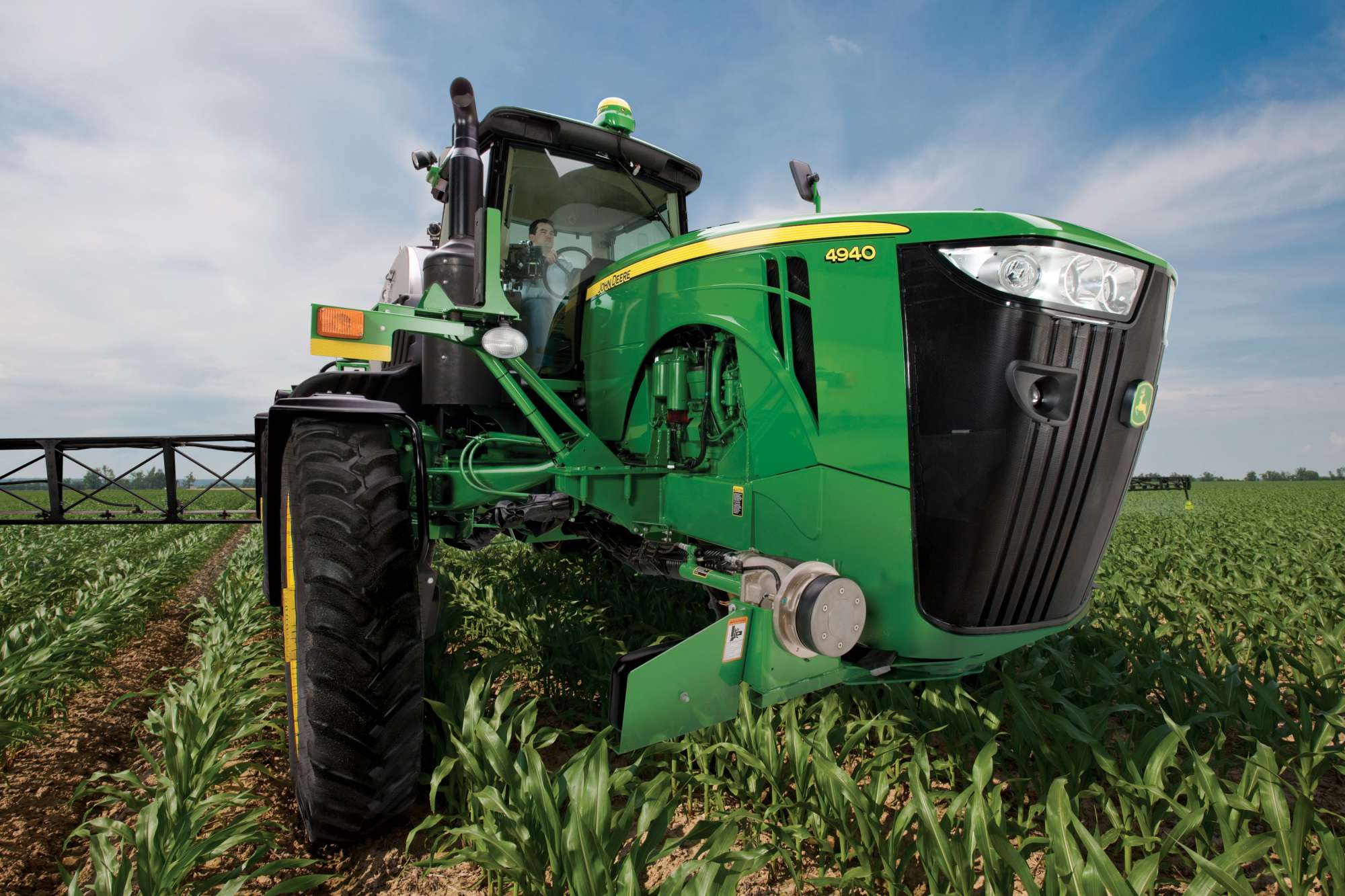 Deere Reports Record Third-Quarter Earnings