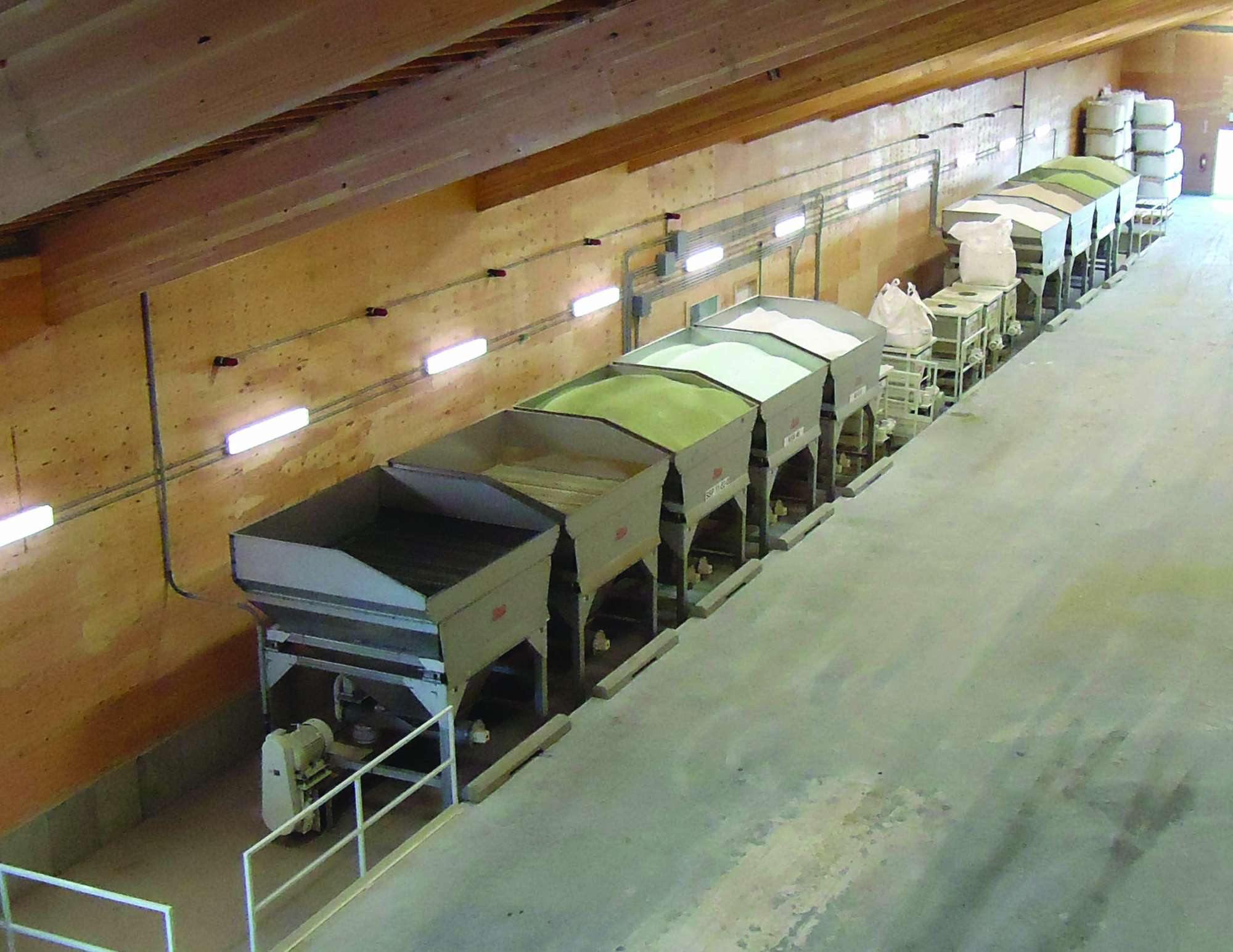 10 Dry Fertilizer Blenders For 2013