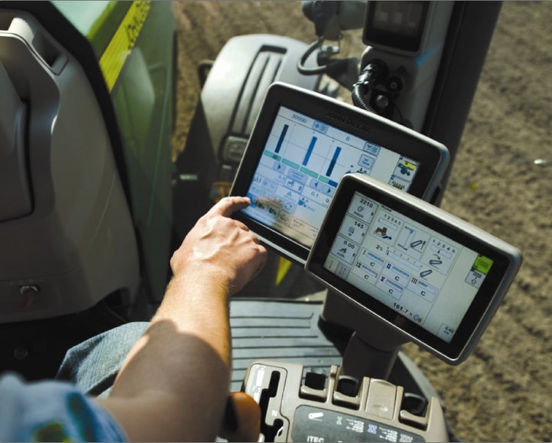 Deere, GROWMARK Collaborate On Real-Time Field Data