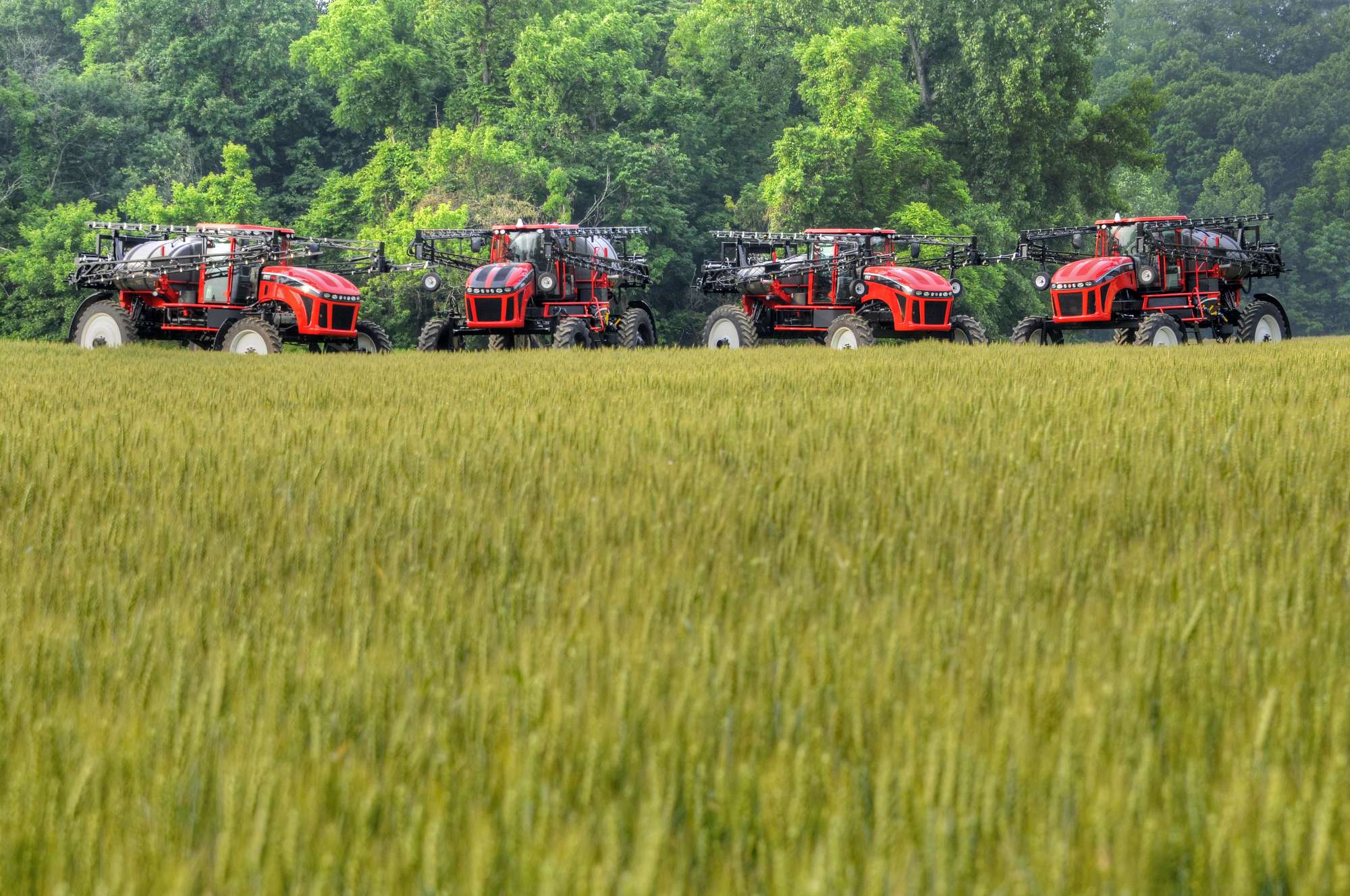Equipment Technologies Unveils 2014 Apache Sprayers