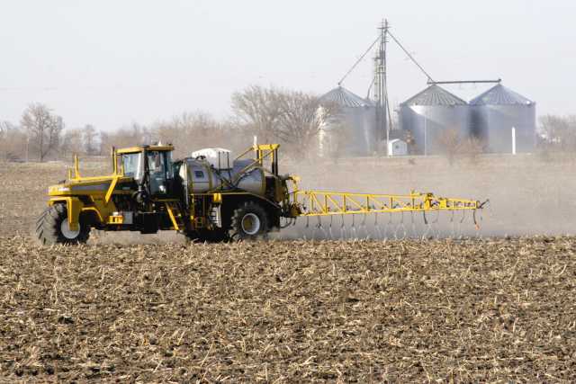 4R Certification Workshop Geared Toward Retailers, Farmers In Western Lake Erie Basin