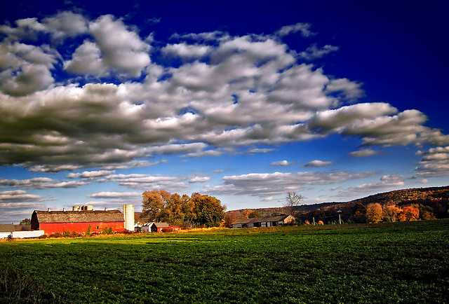 Survey: Farm Income, Quality Farmland Values Weaken In Midwest, Mid-South