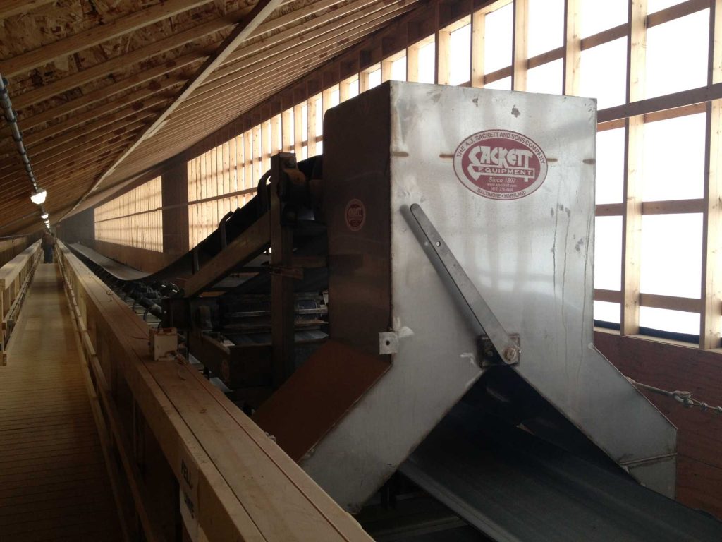 The facility fills the building with a 300TPH Sackett receiving system.
