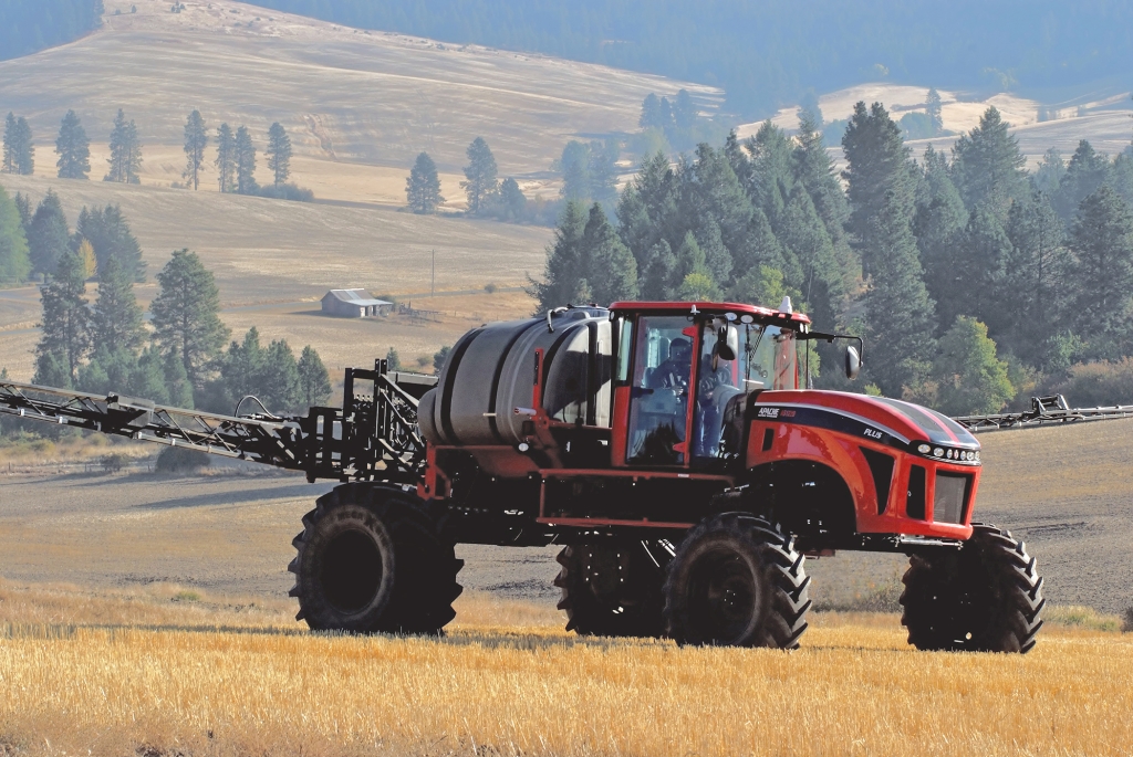 Apache 1000 Series Sprayer Earns 2017 EquipmentWatch Highest Retained Value Award