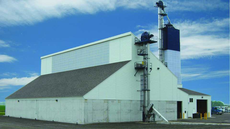 Edon Farmers new facility