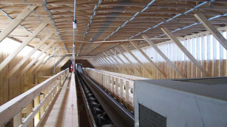 Overhead belt conveyor Cedar Country Co-op