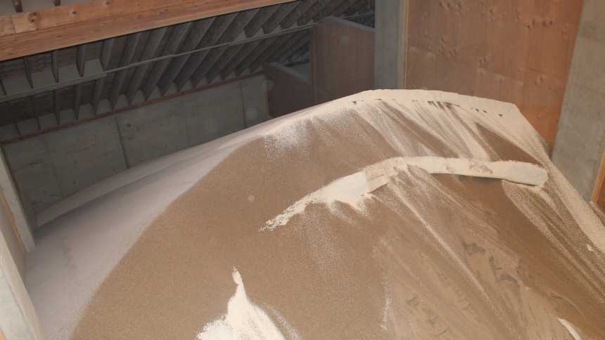 Fertilizer Sales: Another Down Year For Top 100 Ag Retailers