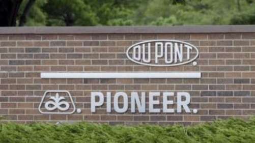 DuPont Considering Sale of Its Agricultural Business