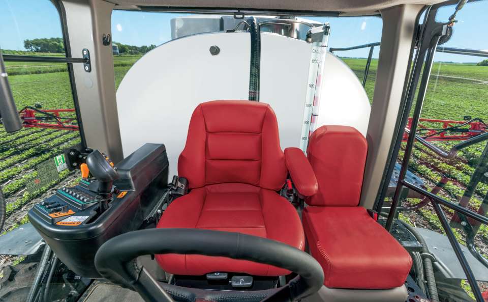 Case IH Patriot series cab