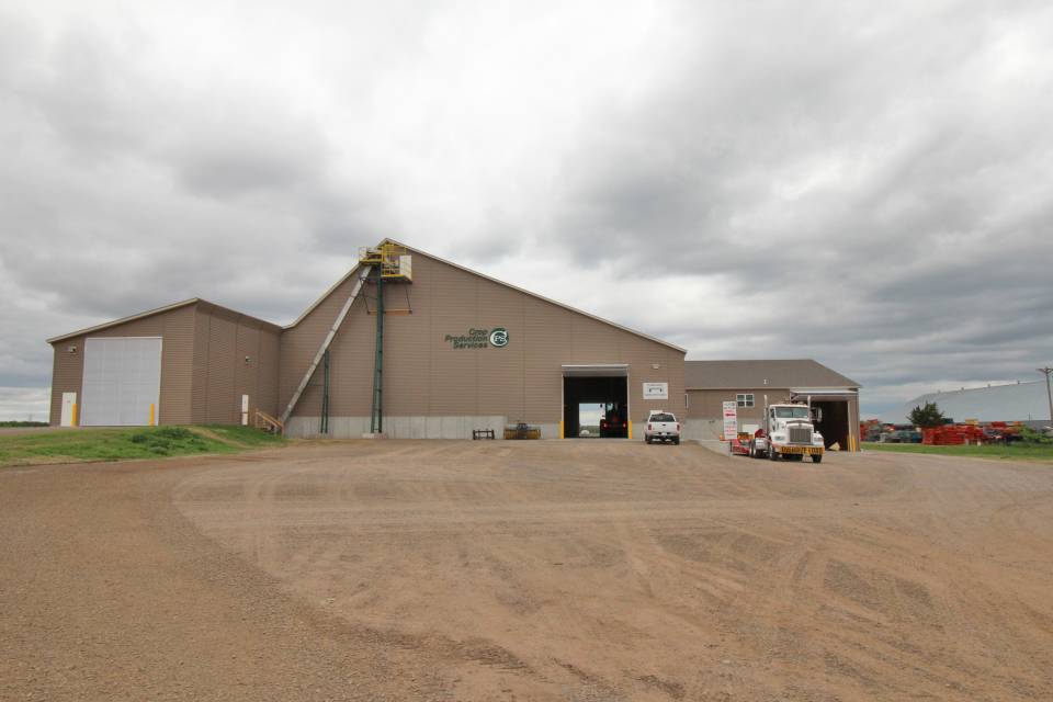 Exterior view of CPS Big Lake facility which includes enclosed receiving and load out area