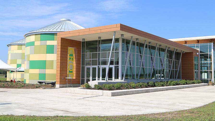 Vilsack Christens WinField Crop Adventure, Talks Monsanto-Bayer, GMO-Labeling and TPP
