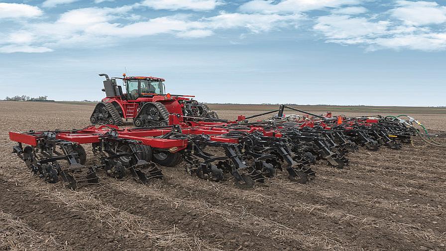 Case IH Debuts Nutri-Tiller 955 Strip-Till Applicator