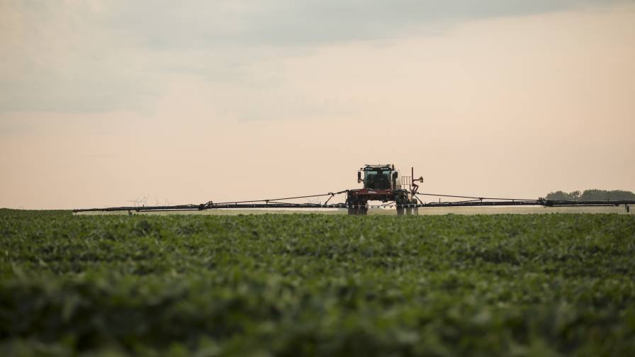 Monsanto, Adjuvants Unlimited Develop Dicamba Spray Tank Cleaner