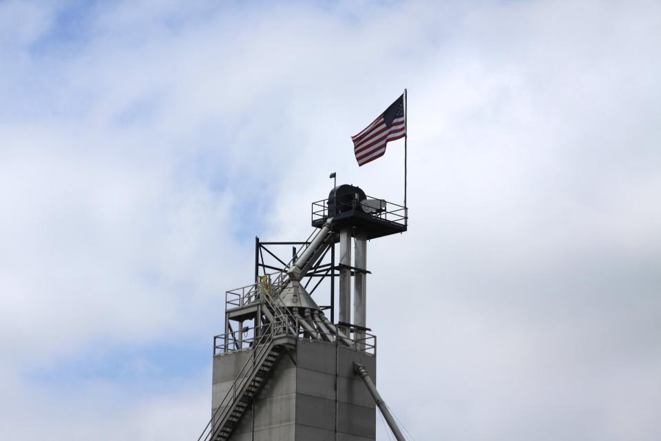 Full-stair-access-for-the-blending-tower