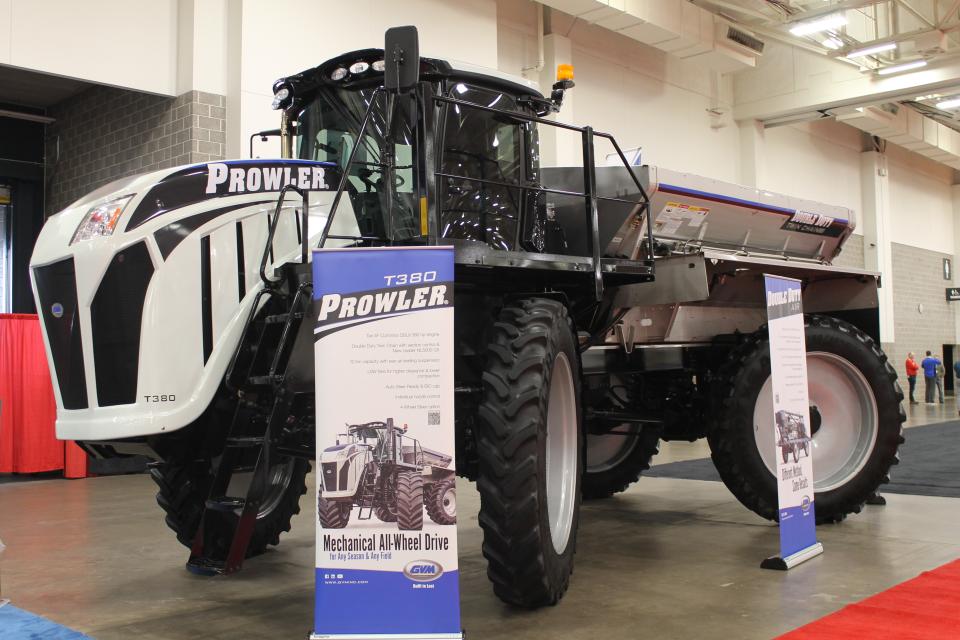 Photo Highlights: Big IRON at the Wisconsin AgriBusiness Classic