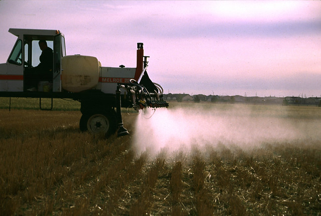 Dicamba Update: Save Time, Stay On Target from a Canadian’s View