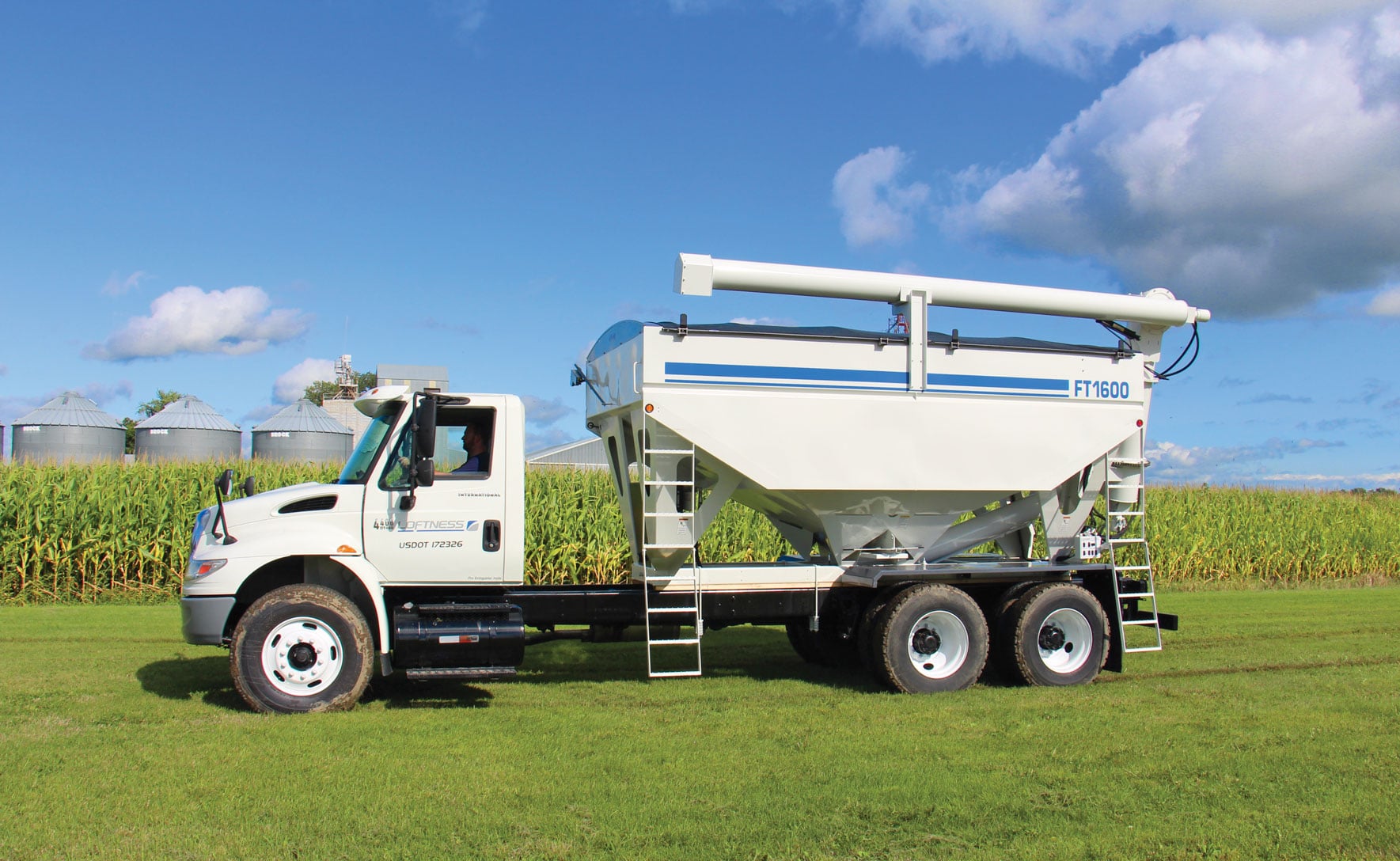 FT1600TA Top Auger Fertilizer Tender