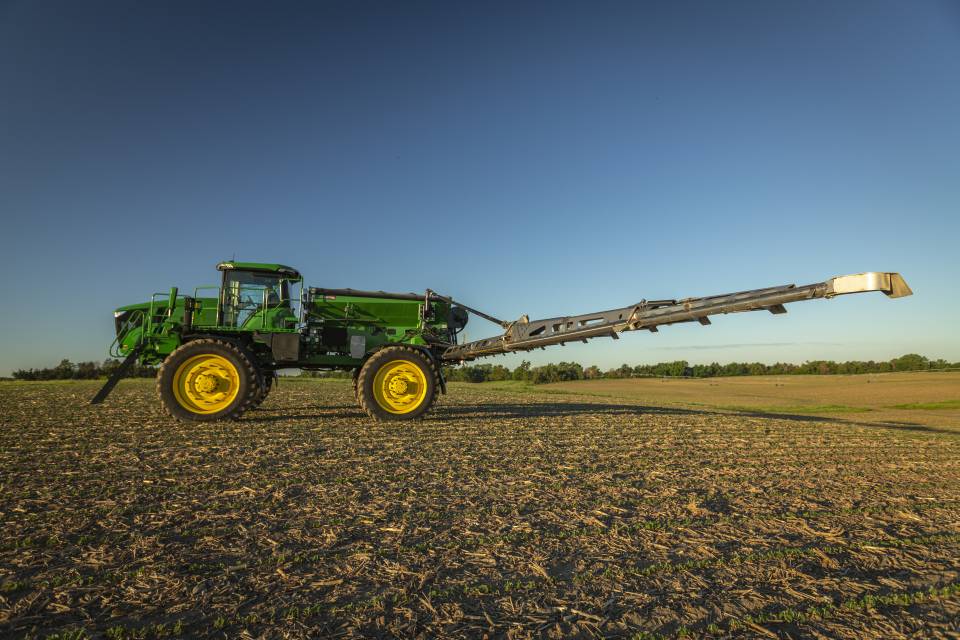 Fertilizer Spreader Manufacturers Thrive During a Challenging Year