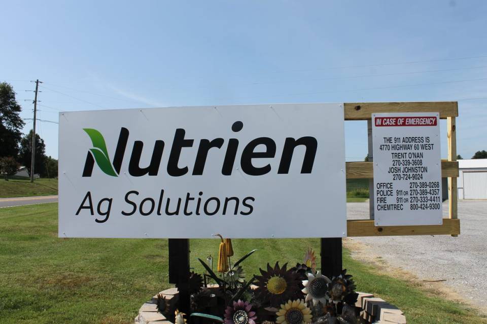 CropLife 100 Report: 2022 Sales for Top Ag Retailers Offer an Impressive Wow Factor