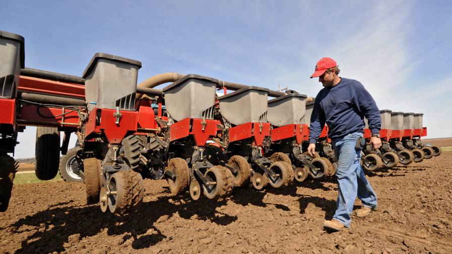 Spring Fertility Outlook: Ag Retailers Approach 2024 Season with ‘Guarded Optimism’