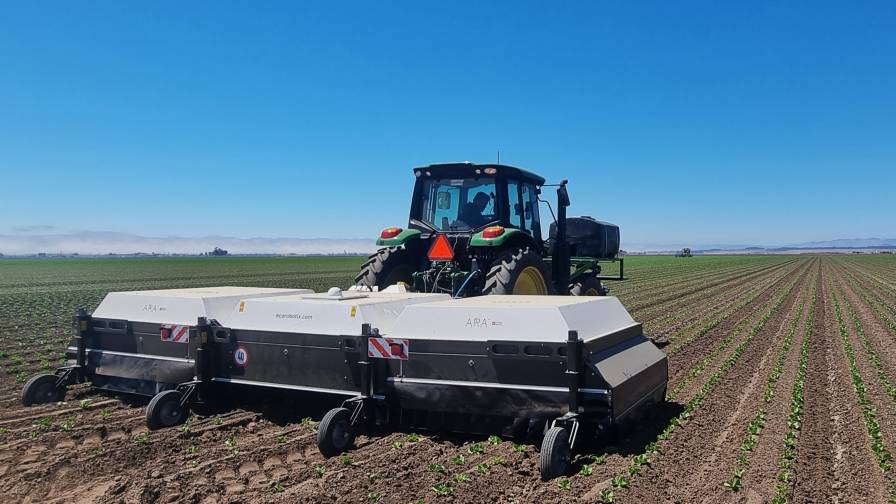 Precision Spraying Technology Could Expand Future Weed Control Options